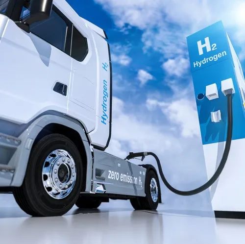 相比氢燃料电池重卡，纯电重卡有未来吗？